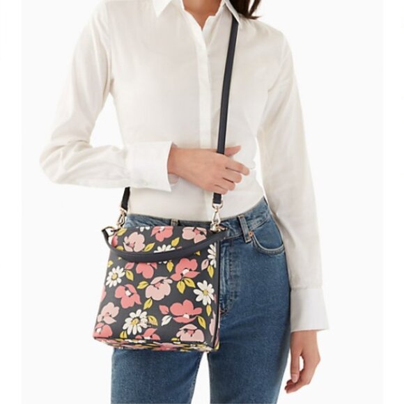 Kate Spade Darcy Small Bucket Bag Road Trip Floral Blue Multi - Picture 2 of 16